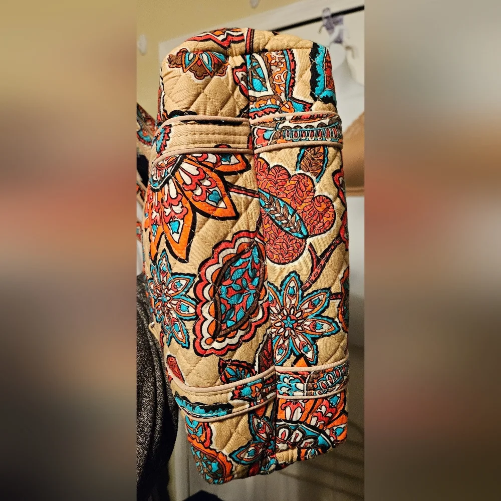 #637 Vera Bradley Tan and Red Multicolored Quilted Tote Bag - Picture 12 of 12